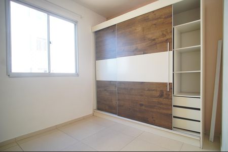 Quarto 2 de apartamento para alugar com 2 quartos, 60m² em Santos Dumont, São Leopoldo