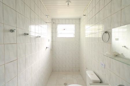 Casa para alugar com 60m², 2 quartos e sem vaga Casa para alugar com 60m², 2 quartos e sem vagaBanheiro