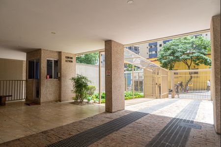 Apartamento para alugar com 35m², 1 quarto e sem vagaÁrea comum - Portaria e entrada do Edifício