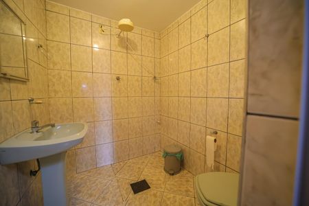 Casa à venda com 250m², 4 quartos e 1 vagaBanheiro 2