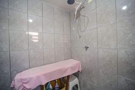 Casa à venda com 250m², 4 quartos e 1 vagaBanheiro