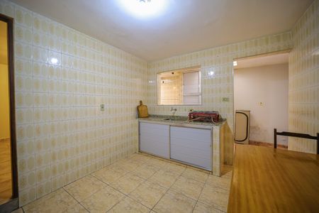 Casa à venda com 250m², 4 quartos e 1 vaga Casa à venda com 250m², 4 quartos e 1 vagaCozinha 2