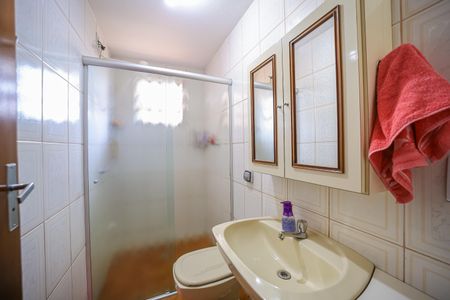 Casa à venda com 250m², 4 quartos e 1 vaga Casa à venda com 250m², 4 quartos e 1 vagaBanheiro