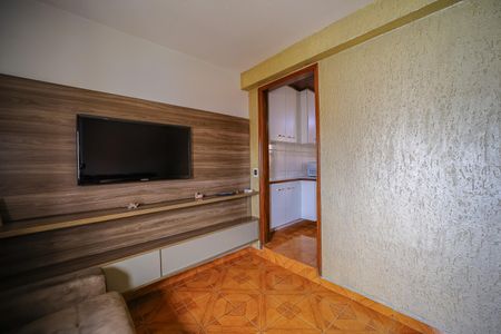 Casa à venda com 250m², 4 quartos e 1 vaga Casa à venda com 250m², 4 quartos e 1 vagaSala