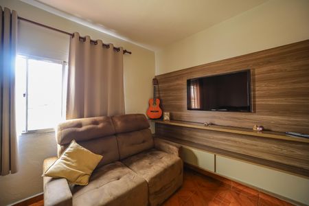 Casa à venda com 250m², 4 quartos e 1 vaga Casa à venda com 250m², 4 quartos e 1 vagaSala