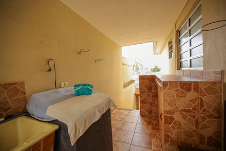 Casa à venda com 250m², 4 quartos e 1 vagaÁrea de Serviço