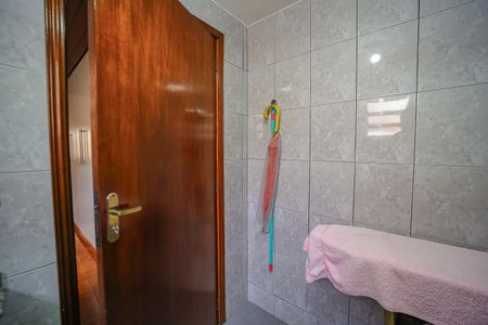 Casa à venda com 250m², 4 quartos e 1 vagaBanheiro