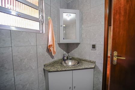 Casa à venda com 250m², 4 quartos e 1 vagaBanheiro