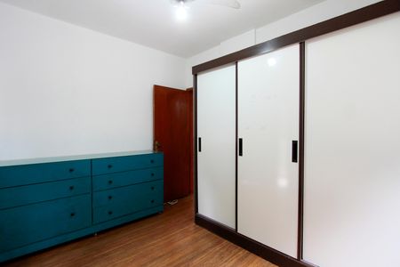 Apartamento à venda com 120m², 3 quartos e 1 vagaQuarto 2