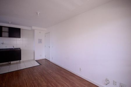 Sala de apartamento para alugar com 2 quartos, 47m² em Parque Fongaro, São Paulo