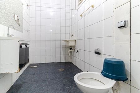 Apartamento à venda com 69m², 2 quartos e sem vaga Apartamento à venda com 69m², 2 quartos e sem vagaBanheiro
