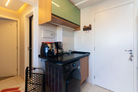 Área de Serviço de apartamento para alugar com 2 quartos, 34m² em Jardim Planalto, São Paulo