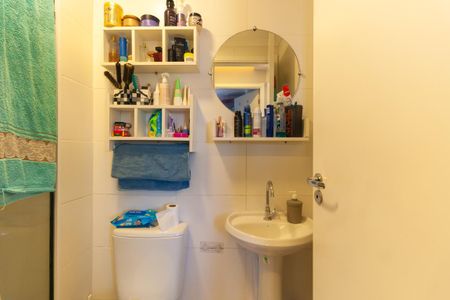 Apartamento à venda com 34m², 2 quartos e sem vaga Apartamento à venda com 34m², 2 quartos e sem vagaBanheiro