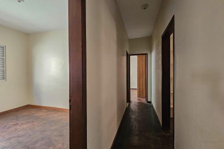 Corredor de casa para alugar com 3 quartos, 447m² em Santa Amelia, Belo Horizonte