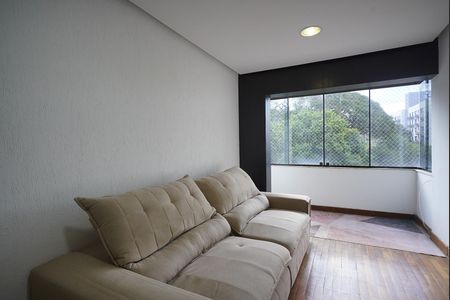 Sala de apartamento para alugar com 1 quarto, 90m² em Passo da Areia, Porto Alegre