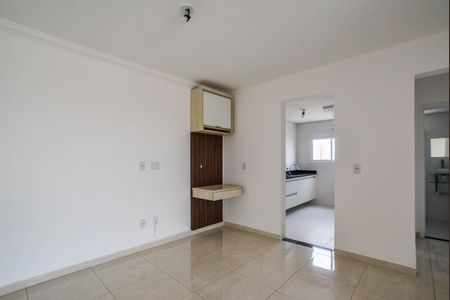 Sala de apartamento para alugar com 2 quartos, 50m² em Vila Scarpelli, Santo André