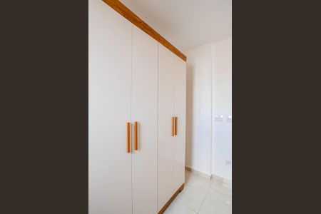 Quarto 1 de apartamento para alugar com 2 quartos, 50m² em Vila Scarpelli, Santo André