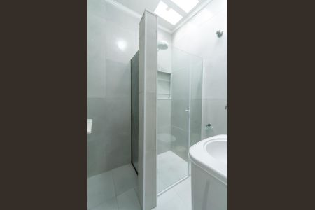 Banheiro de casa para alugar com 1 quarto, 66m² em Ferrazópolis, São Bernardo do Campo