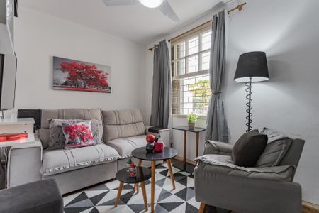 Sala de apartamento para alugar com 1 quarto, 51m² em São Sebastião, Porto Alegre