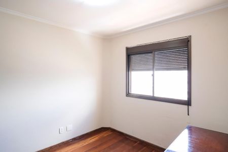 Apartamento à venda com 190m², 4 quartos e 4 vagasQuarto 2