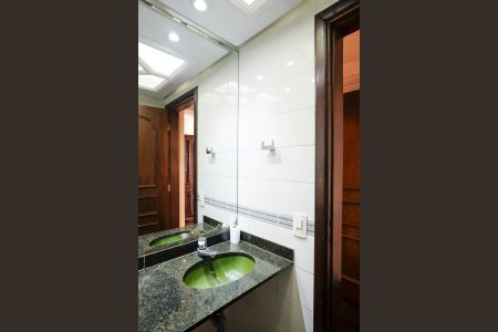 Apartamento à venda com 190m², 4 quartos e 4 vagasLavabo