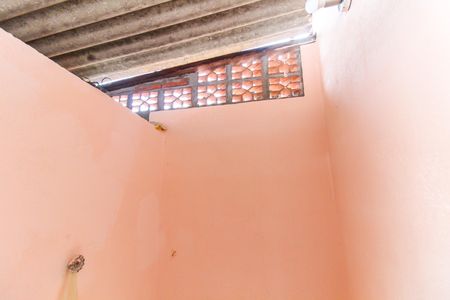 Casa à venda com 70m², 2 quartos e sem vaga Casa à venda com 70m², 2 quartos e sem vagaBanheiro de Serviço