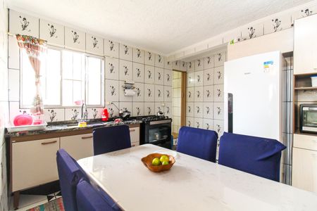 Casa à venda com 70m², 2 quartos e sem vaga Casa à venda com 70m², 2 quartos e sem vagacozinha