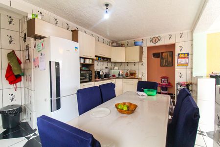 Casa à venda com 70m², 2 quartos e sem vaga Casa à venda com 70m², 2 quartos e sem vagacozinha