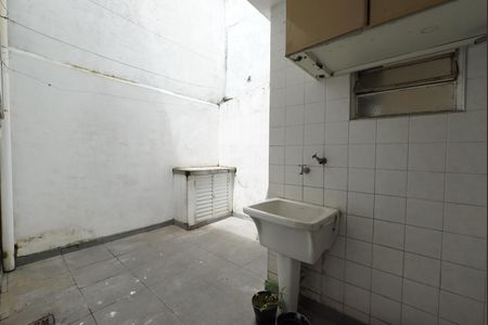 Casa à venda com 100m², 2 quartos e 1 vagaÁrea de Serviço