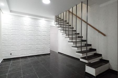 Sala de casa para alugar com 2 quartos, 100m² em Chácara Inglesa, São Paulo
