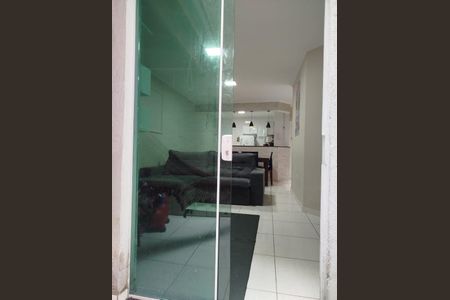 Sala de apartamento à venda com 2 quartos, 68m² em Vila Homero Thon, Santo André
