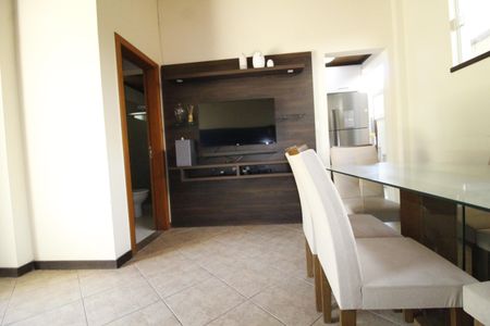 Casa de condomínio para alugar com 53m², 1 quarto e 1 vagaSala