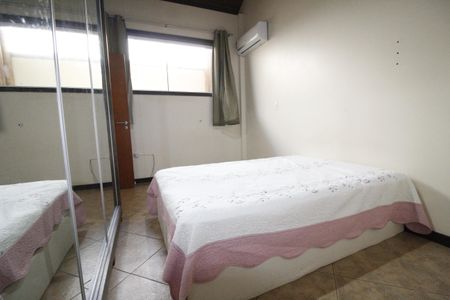 Quarto de casa de condomínio para alugar com 1 quarto, 53m² em Itapuã, Salvador