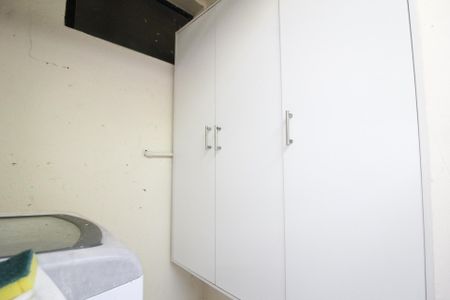 Casa de condomínio para alugar com 53m², 1 quarto e 1 vagaDetalhe da area de serviço