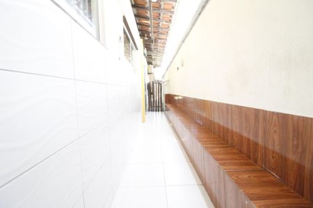 Casa de condomínio para alugar com 53m², 1 quarto e 1 vagaQuintal