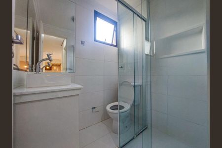 Apartamento para alugar com 65m², 4 quartos e 1 vaga Apartamento para alugar com 65m², 4 quartos e 1 vagaBanheiro social