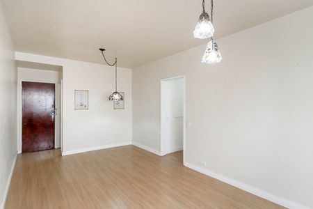 Apartamento à venda com 81m², 2 quartos e sem vagaSala 