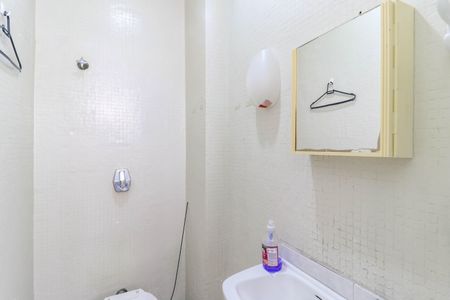 Apartamento à venda com 81m², 2 quartos e sem vagaBanheiro de Serviço