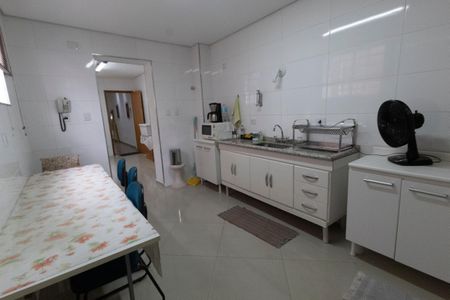 Cozinha de casa à venda com 5 quartos, 300m² em Vila Monumento, São Paulo