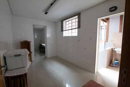 Casa à venda com 300m², 5 quartos e 3 vagasSala/Cozinha