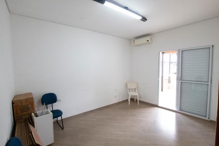 Casa à venda com 300m², 5 quartos e 3 vagasSuíte 2