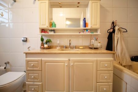 Apartamento à venda com 160m², 3 quartos e 2 vagasBanheiro da Suíte 1