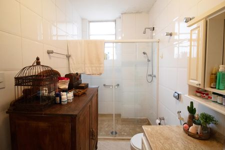 Apartamento à venda com 160m², 3 quartos e 2 vagasBanheiro da Suíte 1