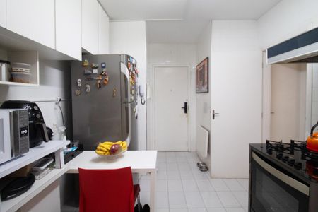Apartamento à venda com 160m², 3 quartos e 2 vagasCozinha