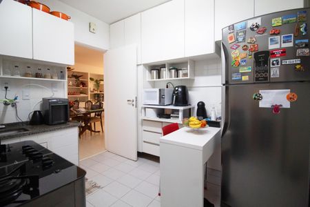 Apartamento à venda com 160m², 3 quartos e 2 vagasCozinha