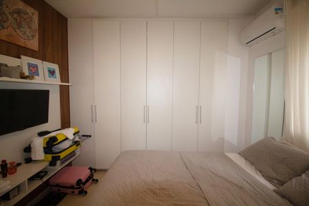 Apartamento à venda com 160m², 3 quartos e 2 vagasQuarto 1
