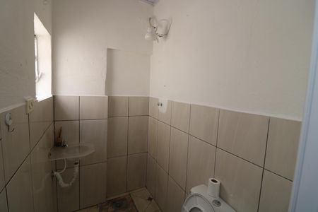 Banheiro de casa para alugar com 1 quarto, 64m² em Quinta da Paineira, São Paulo