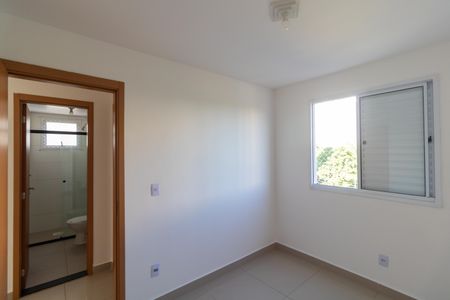 Apartamento à venda com 43m², 2 quartos e 1 vagaQuarto 02