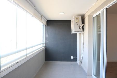Studio à venda com 47m², 1 quarto e 1 vagaVaranda