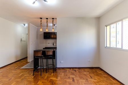 Apartamento à venda com 45m², 1 quarto e 1 vaga Apartamento à venda com 45m², 1 quarto e 1 vagaSala